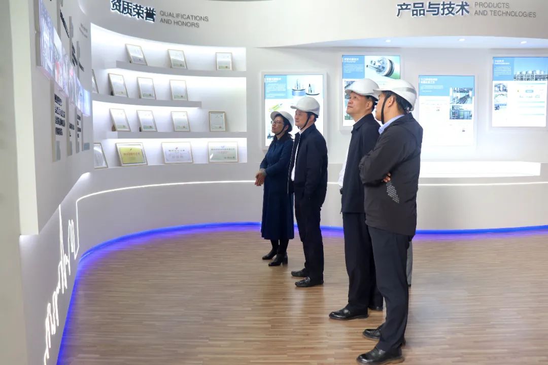 首創(chuàng)環(huán)境、東方電氣領(lǐng)導(dǎo)聯(lián)袂考察碩特環(huán)保